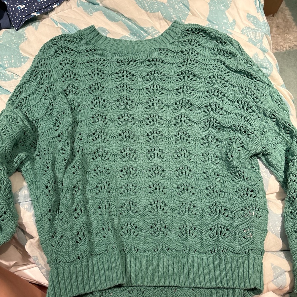 sweater size small
